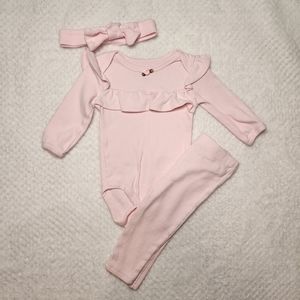 Emily and Oliver pink outfit